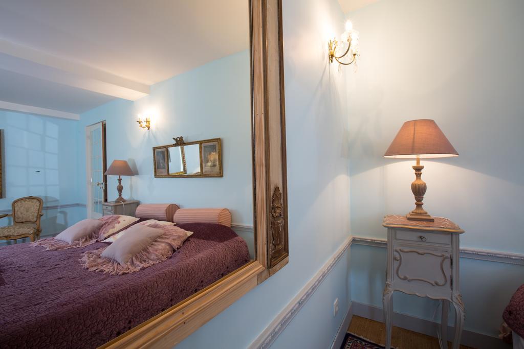 Chateau De La Madeleine Bed and Breakfast Pressagny-lʼOrgeuilleux Exterior foto